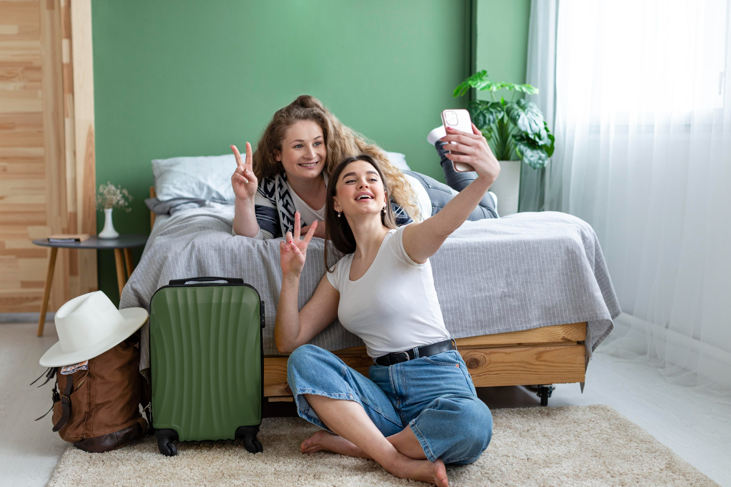 How to Create Instagram-Worthy Summer Experiences in Your Rental